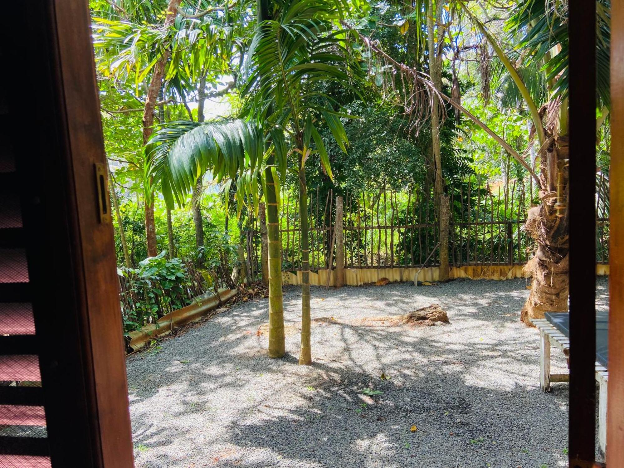 Leo Homestay Dickwella Exterior photo