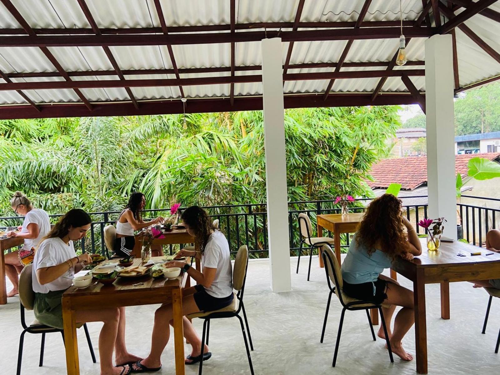 Leo Homestay Dickwella Exterior photo